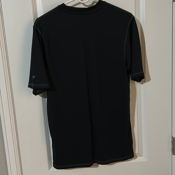 Black athletic shirt - Picture 2 of 4